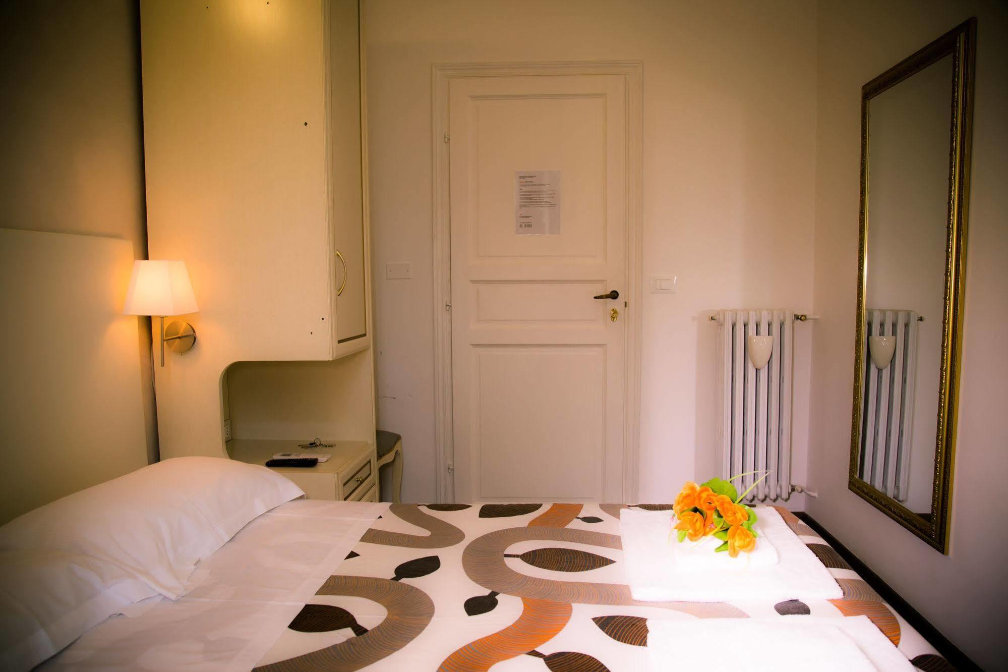St. Peter Central Rooms B&B Roma Eksteriør bilde